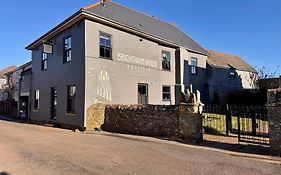 Brightham House - Exclusively For Adults